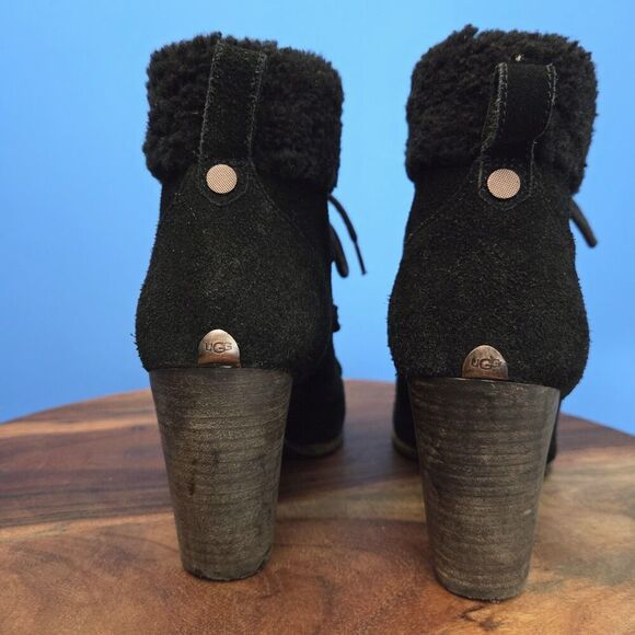 UGG Boots Analise Ankle Boot Women's 9.5 Suede Upper Sheepskin Block Heel Black - Picture 11 of 13